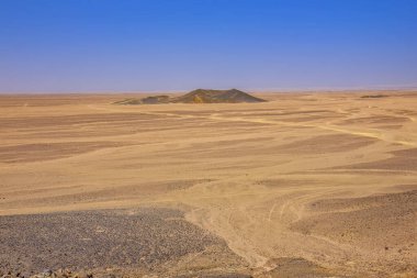 Mısır 'daki taş çöl manzarası