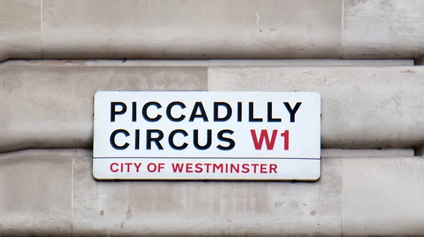 Piccadilly circus sokak tabelası, Londra — Stok fotoğraf