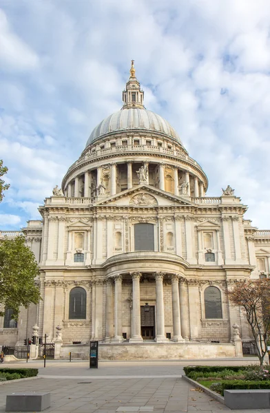 St. Paul's cathedral — Stock Photo, Image