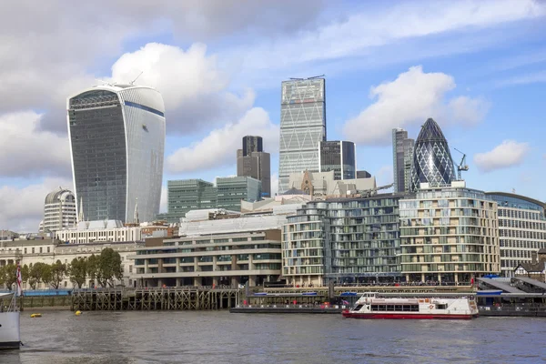 The 20 Fenchurch Street ' Walkie-Talkie' building — Stock Photo, Image