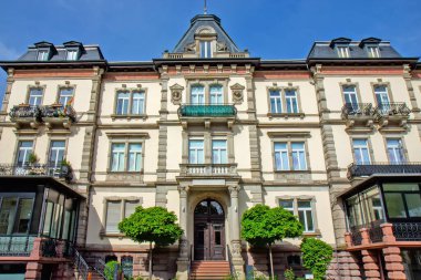 Zarif Baden Baden eski bina cephe manzarası