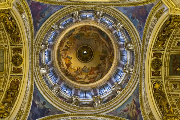 Techo en la Catedral de San Isaac, San Petersburgo, Rusia —  Fotos de Stock