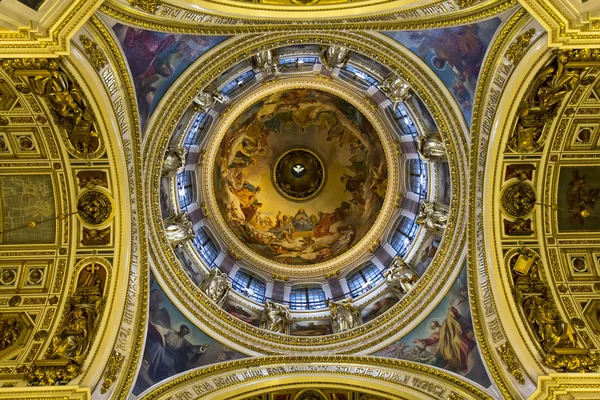 Strop v katedrále svatého Izáka, Petrohrad, Rusko — Stock fotografie