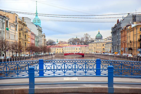 Saint Petersburg 'daki Moika Nehri