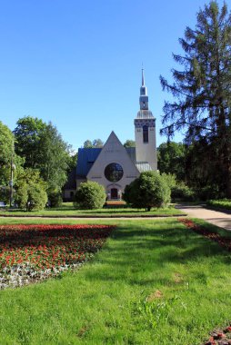 Rusya 'nın Leningrad bölgesindeki Zelenogorsk' taki Luteryan Kilisesi. Rusya 'daki St. Petersburg tatil beldesinde bulunan Zelenogorsk' taki Lord 'un Dönüşüm Kilisesi..