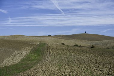 İtalya tipik Toskana tepeleri, ülke yatay.