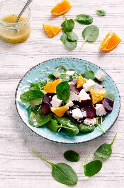 Citrusy Roasted Beet Goat Cheese Salad Spinach — Foto Stock