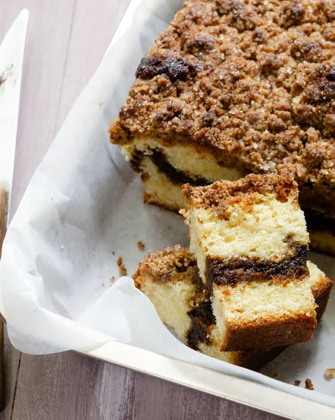 Close View Coffee Cake Has Ribbon Coffee Filling Crisp Streusel — Φωτογραφία Αρχείου