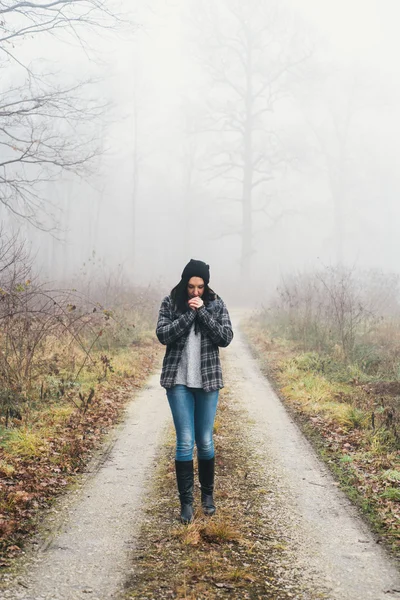 Fa freddo fuori. — Foto Stock