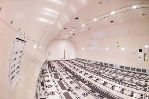 Hava Kargo yük gemisi içinde