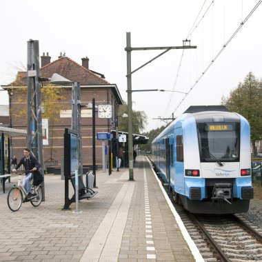 tren istasyonu ve Ede müzede