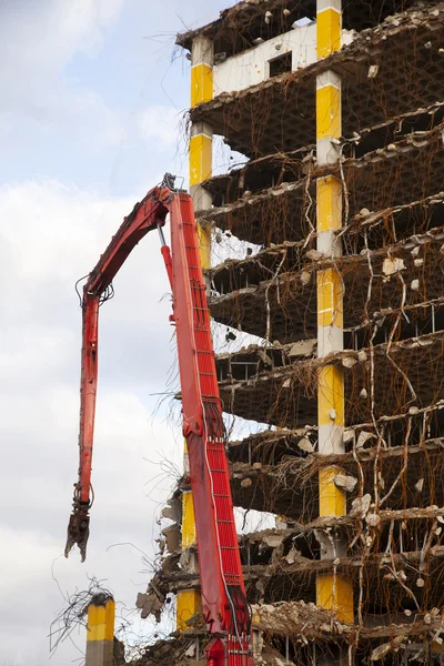 Demolition going on in large building — Stock Photo, Image