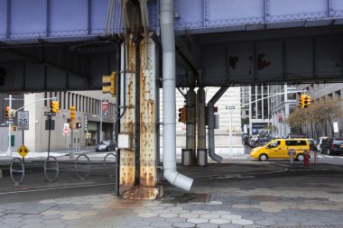 New York City, 10 Eylül 2015: Otoban altında