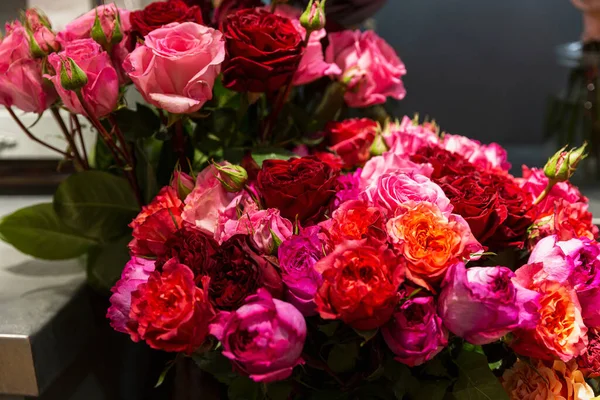 Bouquets Brilhantes Flores Loja Close — Fotografia de Stock