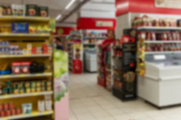 Interieur Van Supermarkt Planken Met Eten Wazig — Stockfoto