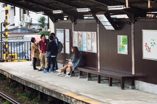 Gente Está Esperando Tren Estación Kioto Japón 2017 — Foto de Stock