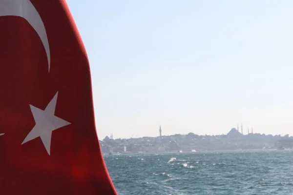 Bendera Turki Dan Cityscape Istanbul Latar Belakang — Stok Foto