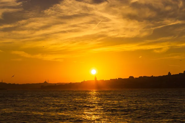 Galata Tårnet Ved Solnedgang Bydelen Istanbul Bakgrunnsfoto Istanbul – stockfoto