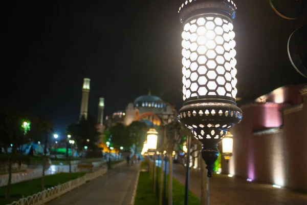 Lampa Náměstí Sultanahmet Hagia Sophia Pozadí Selektivní Zaměření Pouliční Lampy — Stock fotografie