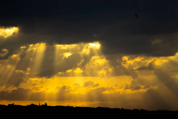 Rayons Soleil Dans Les Nuages — Photo