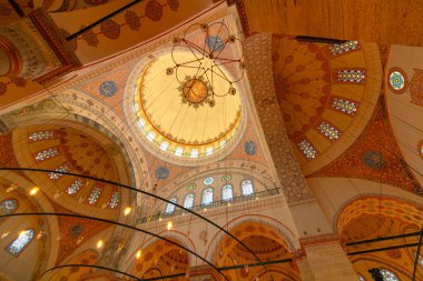 İstanbul Türkiye - 12.17.2020: İstanbul Beyazit Camii Kubbesi. Ramazan, iftar, kandil, kadir gecesi (laylat al-qadr), İslami yeni yıl, Kurban Bayramı arkaplan fotoğrafı.