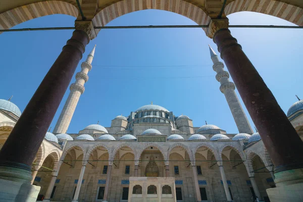 Mezquita Suleymaniye en Estambul. — Foto de Stock