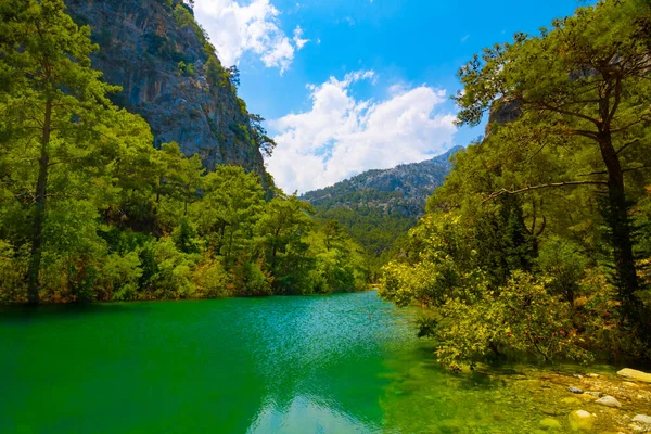 Ormandaki Bir Kanyonda Zümrüt Renkli Bir Göl Antalya Daki Goynuk — Stok fotoğraf