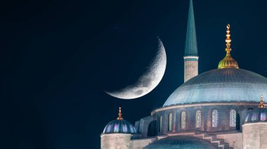 Ramazan veya İslami konsept imajı. Mavi Cami ya da Hilal Ay 'lı Sultanahmet Camii.