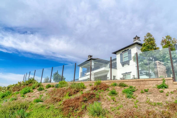 Paisaje residencial escénico en la ciudad costera de Huntington Beach California — Foto de Stock