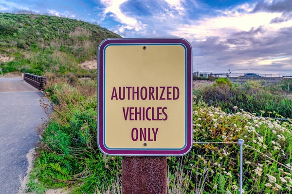 Authorized Vehicles Only sign on a mountain road in Laguna Beach California — Stock Photo, Image