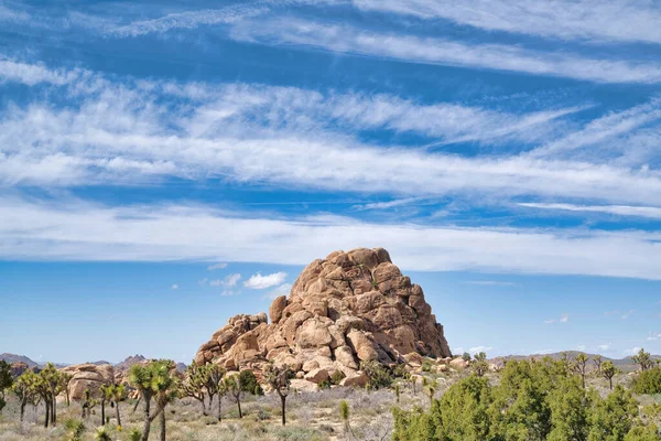 Magnificant rock formation at Joshua Tree National Park in California desert — Stock Photo, Image