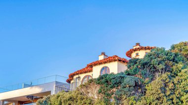 San Diego California 'da mavi gökyüzü manzaralı Pano House.