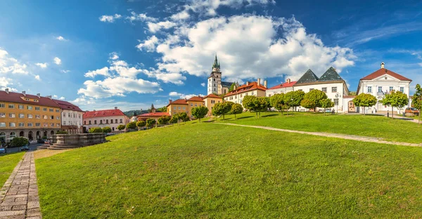 Panorámás Kilátás Főtérre Városi Várral Körmöcbányán Fontos Középkori Bányaváros Szlovákia — Stock Fotó