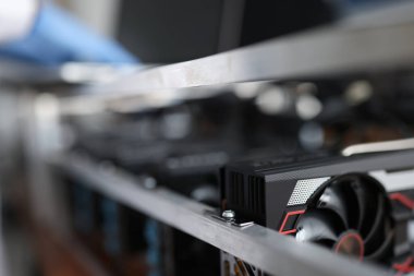 Maden tarlasından video kartı tamiri ustası