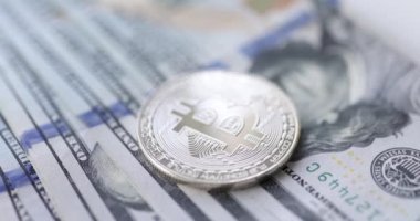 Gümüş Bitcoin ve 4 bin dolarlık film.