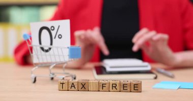 Hesap makinesi ve akıllı vergi tavsiyeleriyle bir dakikalık bütçenin tadını çıkar. Vergisiz anlaşmalar yaratıcılıkla dolu rahat bir ortamda keşfedilirken tasarrufların neşesi artıyor..