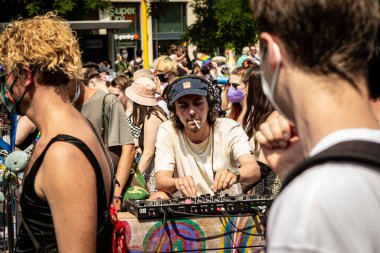 Berlin, Almanya - 24 Temmuz 2021: Christopher Caddesi Günü