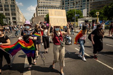 Berlin, Almanya - 24 Temmuz 2021: Christopher Caddesi Günü