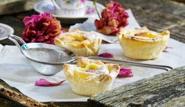 Pastel de Belem (Pastel de nata) - Portekizce yumurta tart pasta