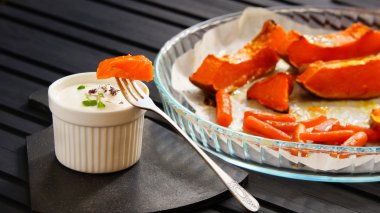 Fırında kabak ve havuç yoğurt soslu aydınlatma