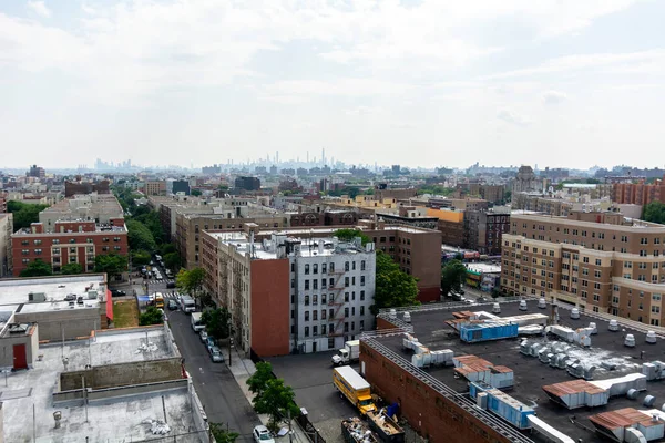 Rooftop Вид Бронкс Силуетом Манхеттена Скайлайн Відстані Стокове Фото