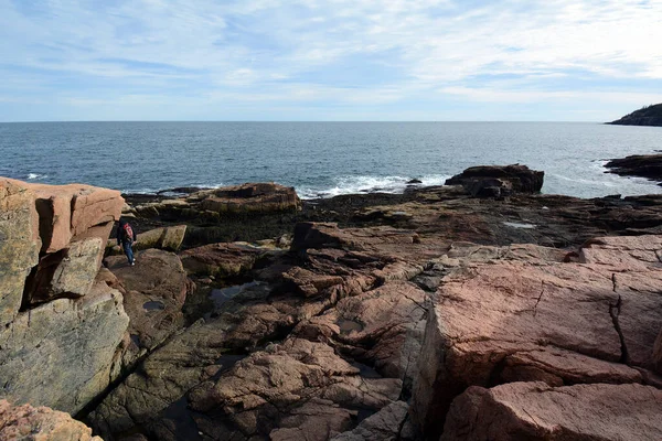 Перед Атлантичним Океаном Від Формації Thunder Hole Rock Formation Acadia Ліцензійні Стокові Зображення