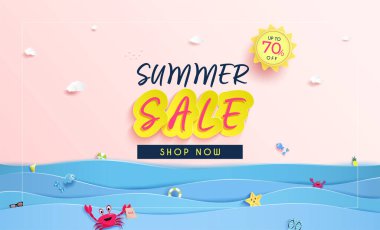 Yaz indirimi Banner davetiye tasarımı. Yazın çeşitli deniz hayvanlarının ve Panorama deniz manzarasının karakterleri. Kağıt kesiği ya da Origami ile su dalgaları deseni. 