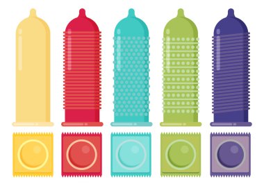 Prezervatif ve paketleri düz