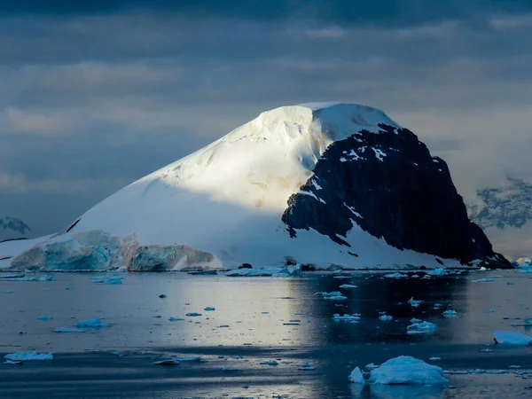 2018年1月的冬季南极洲 — 图库照片