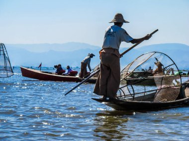 Kırsal yaşam ve yazın Myanmar manzarası