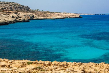 Bedir 'de günlük mülteci köyü hayatı, Afganistan' da çölde..