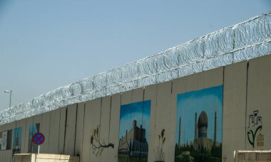 Bedir 'de günlük mülteci köyü hayatı, Afganistan' da çölde..