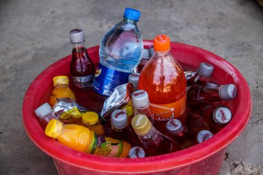 Haziran 2019 'da Afganistan' ın orta Afganistan 'daki Bamyan bölgesinde ücra bir köy okulunda