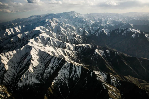 Afganistan 'daki Wakan Vadisi, Çin, Pakistan ve Tacikistan sınırının yanında.